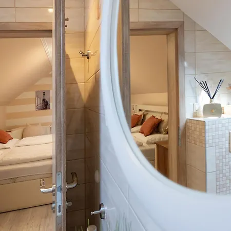 Πανσιόν Balaton Fantasy 4*