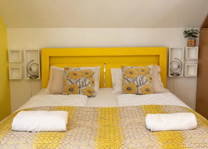 Balaton Fantasy בית הארחה 4*